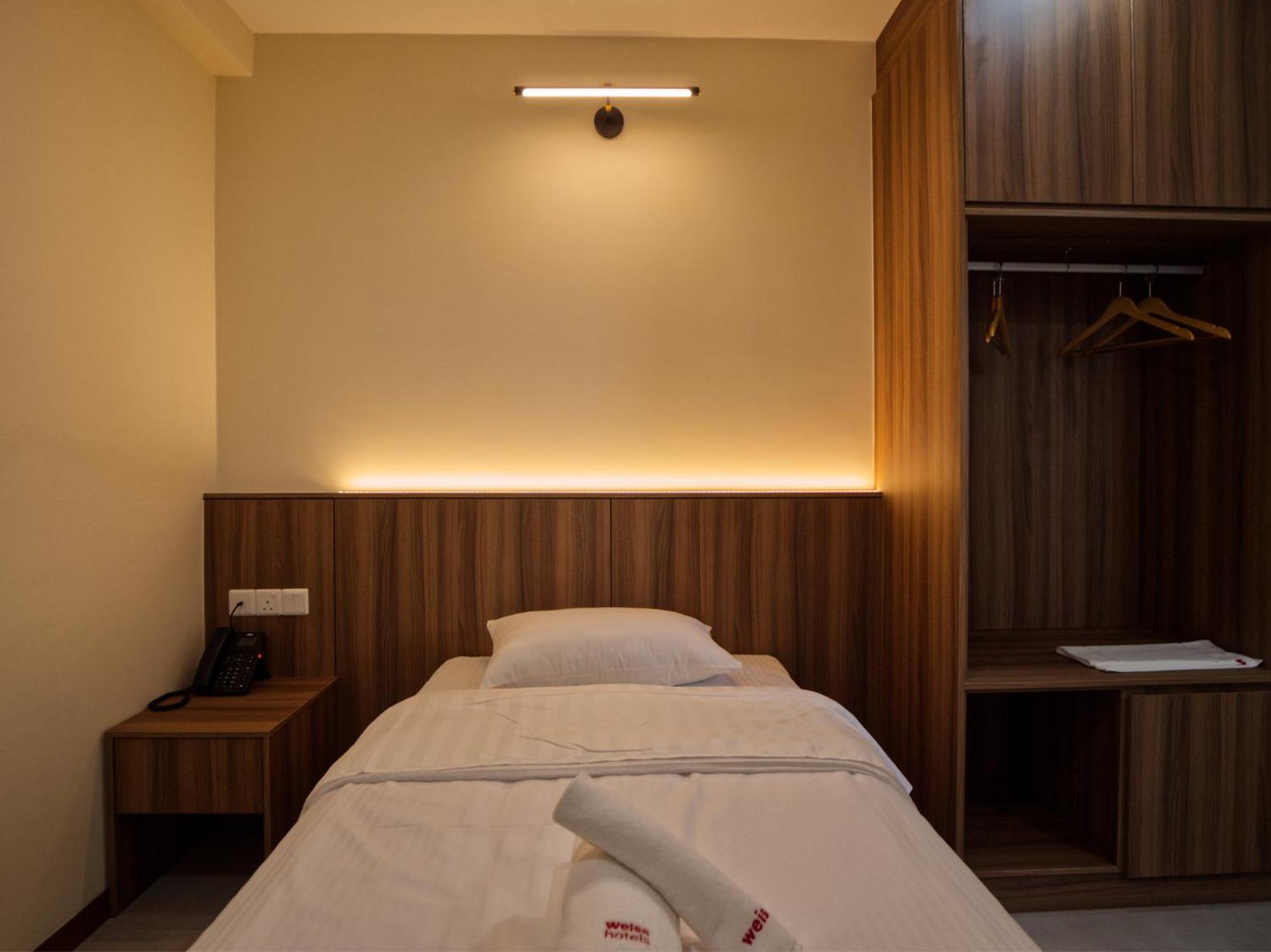 Weiss Hotels Kepong Baru Kampong Jawa Tengah Zimmer foto