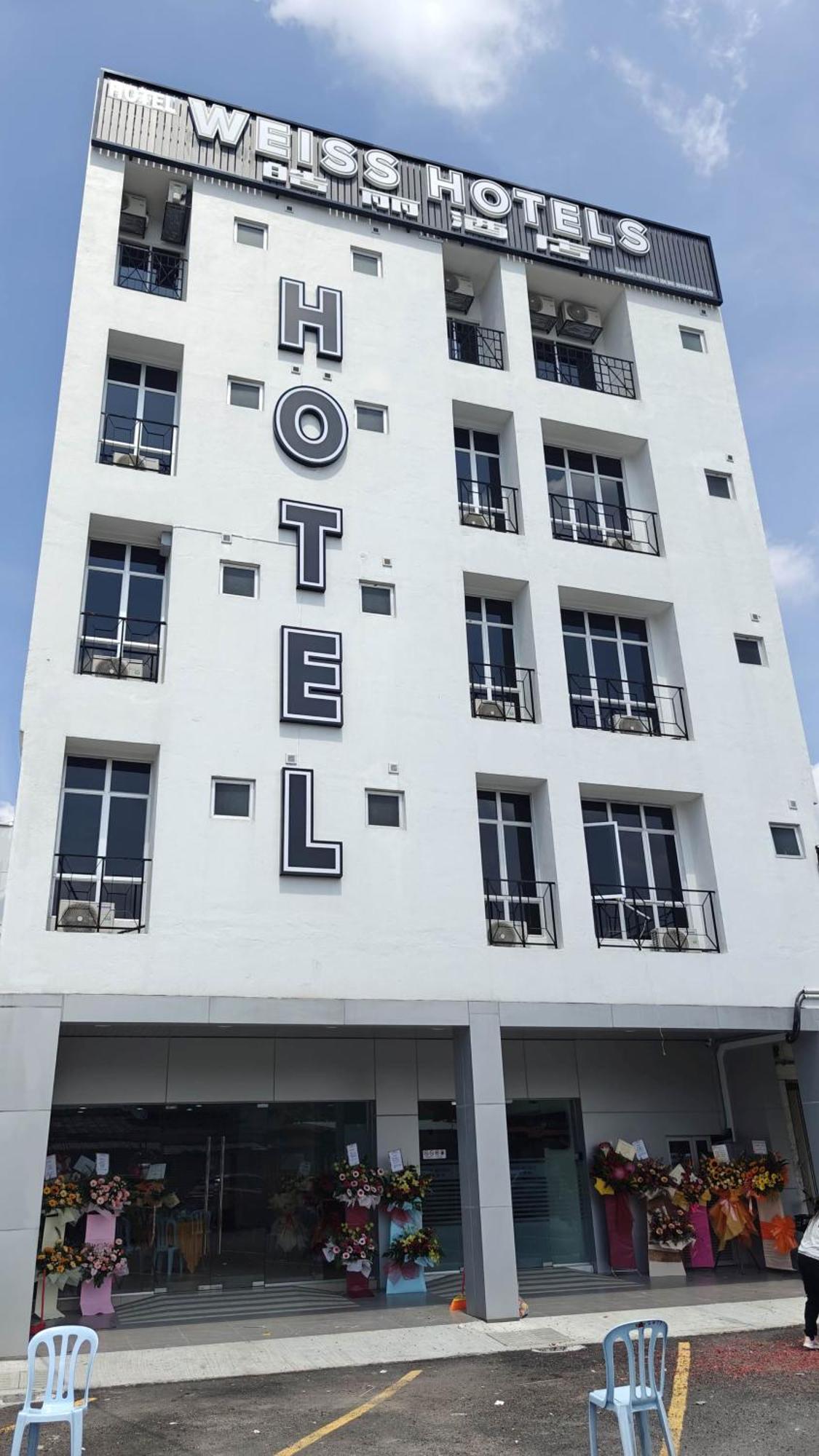 Weiss Hotels Kepong Baru Kampong Jawa Tengah Exterior foto