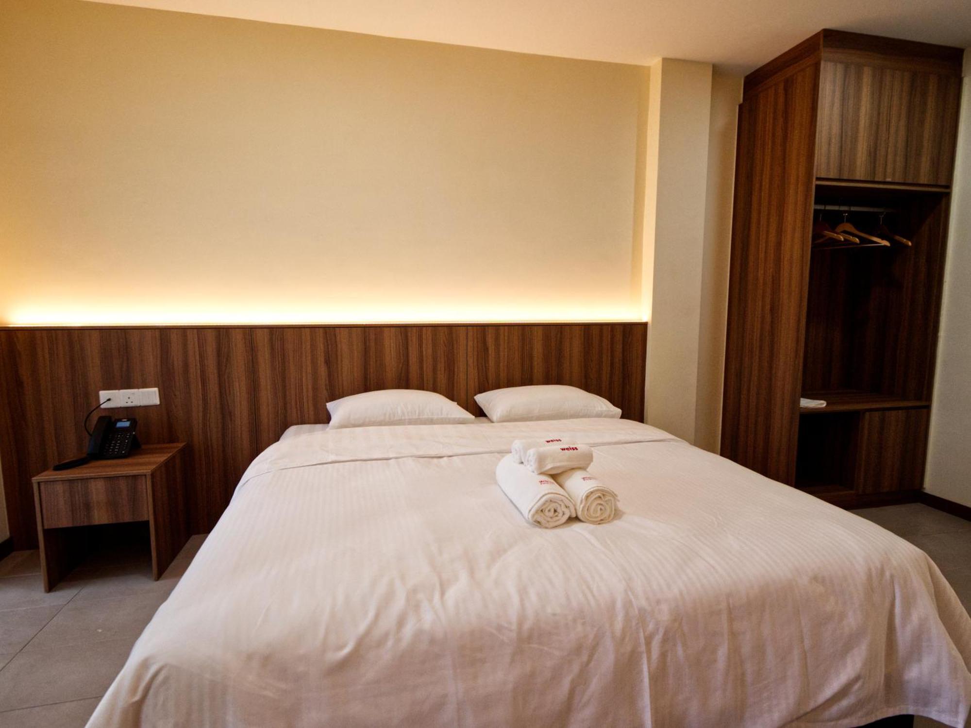 Weiss Hotels Kepong Baru Kampong Jawa Tengah Exterior foto