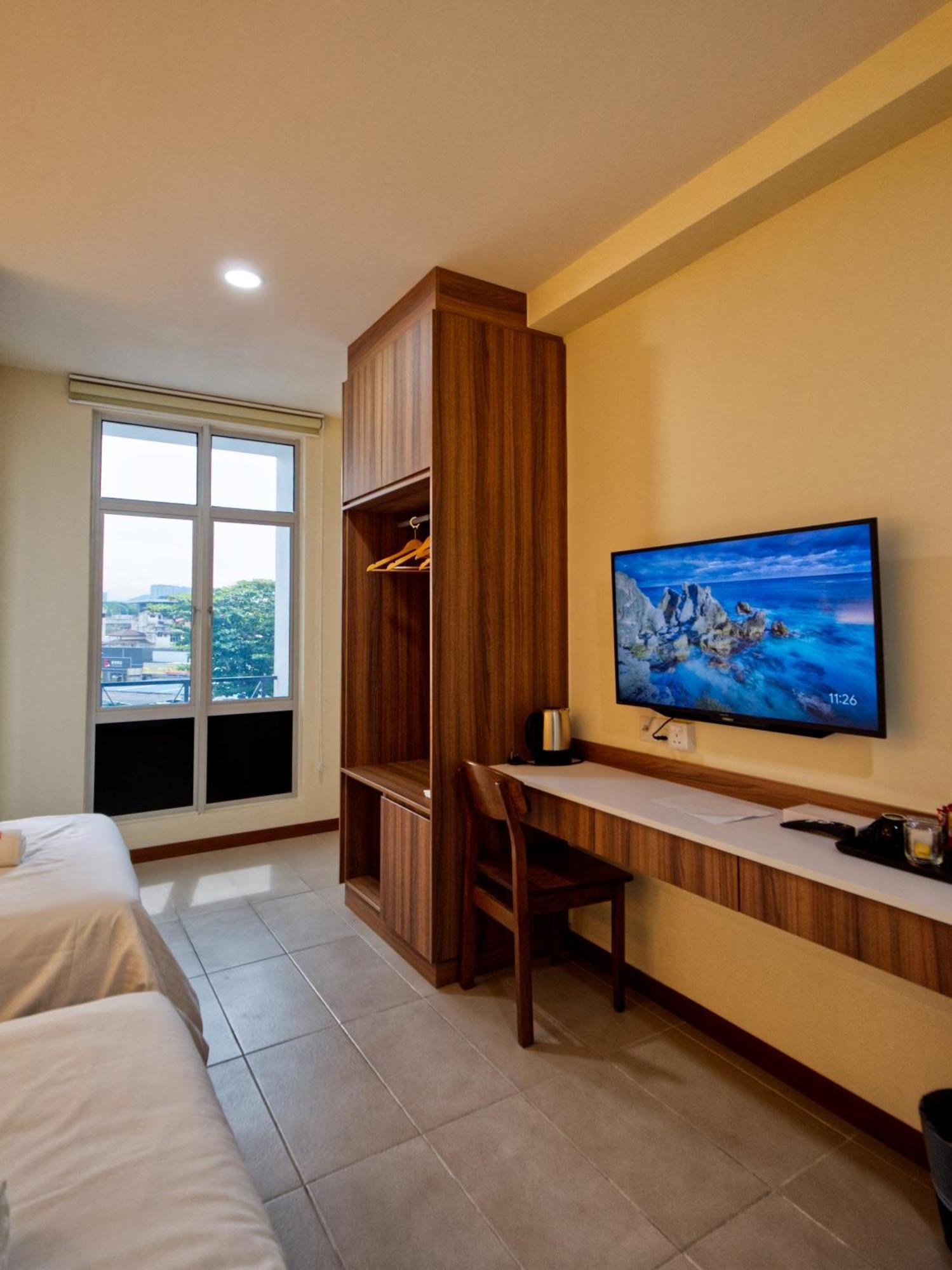 Weiss Hotels Kepong Baru Kampong Jawa Tengah Zimmer foto