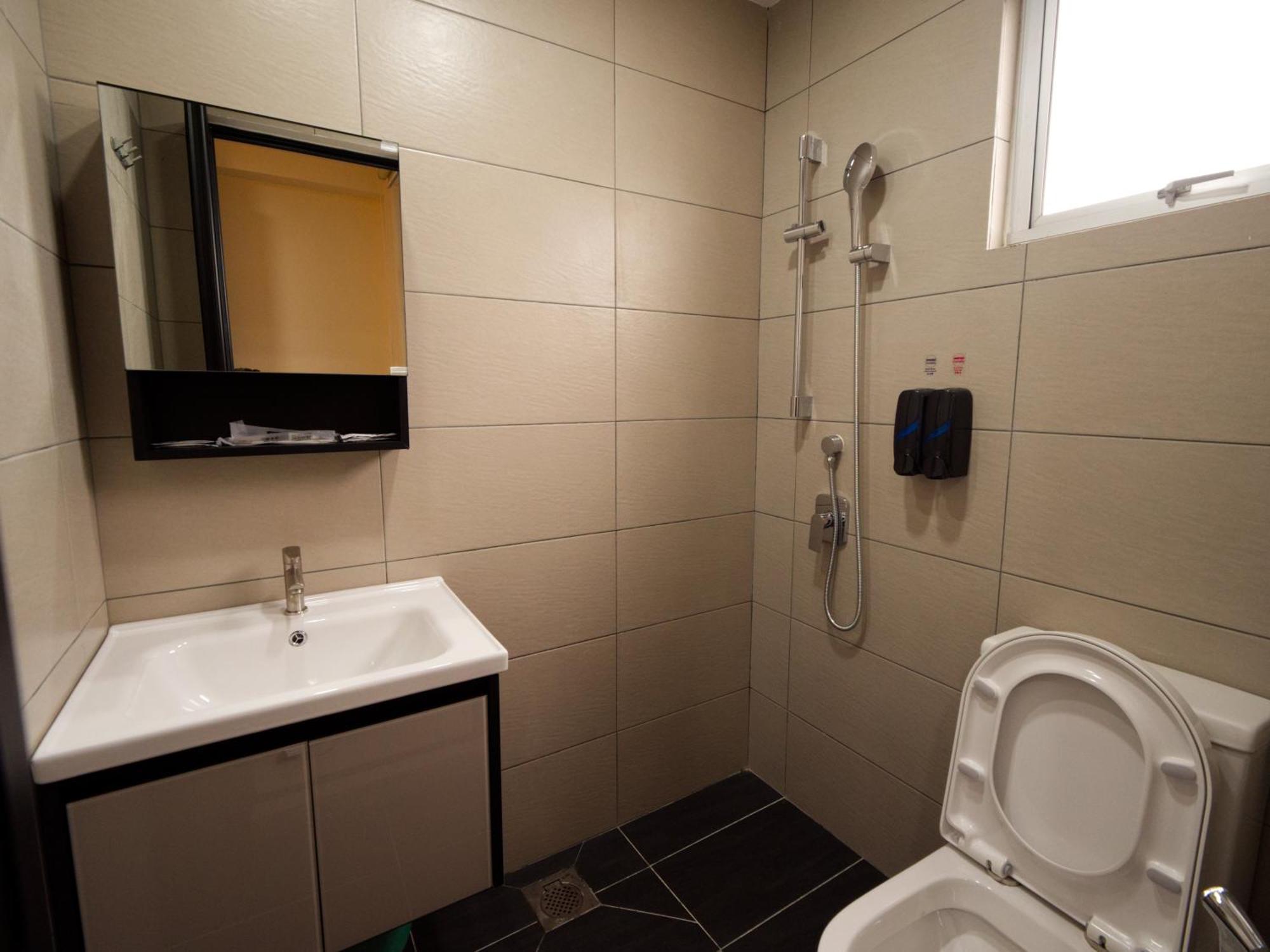 Weiss Hotels Kepong Baru Kampong Jawa Tengah Zimmer foto