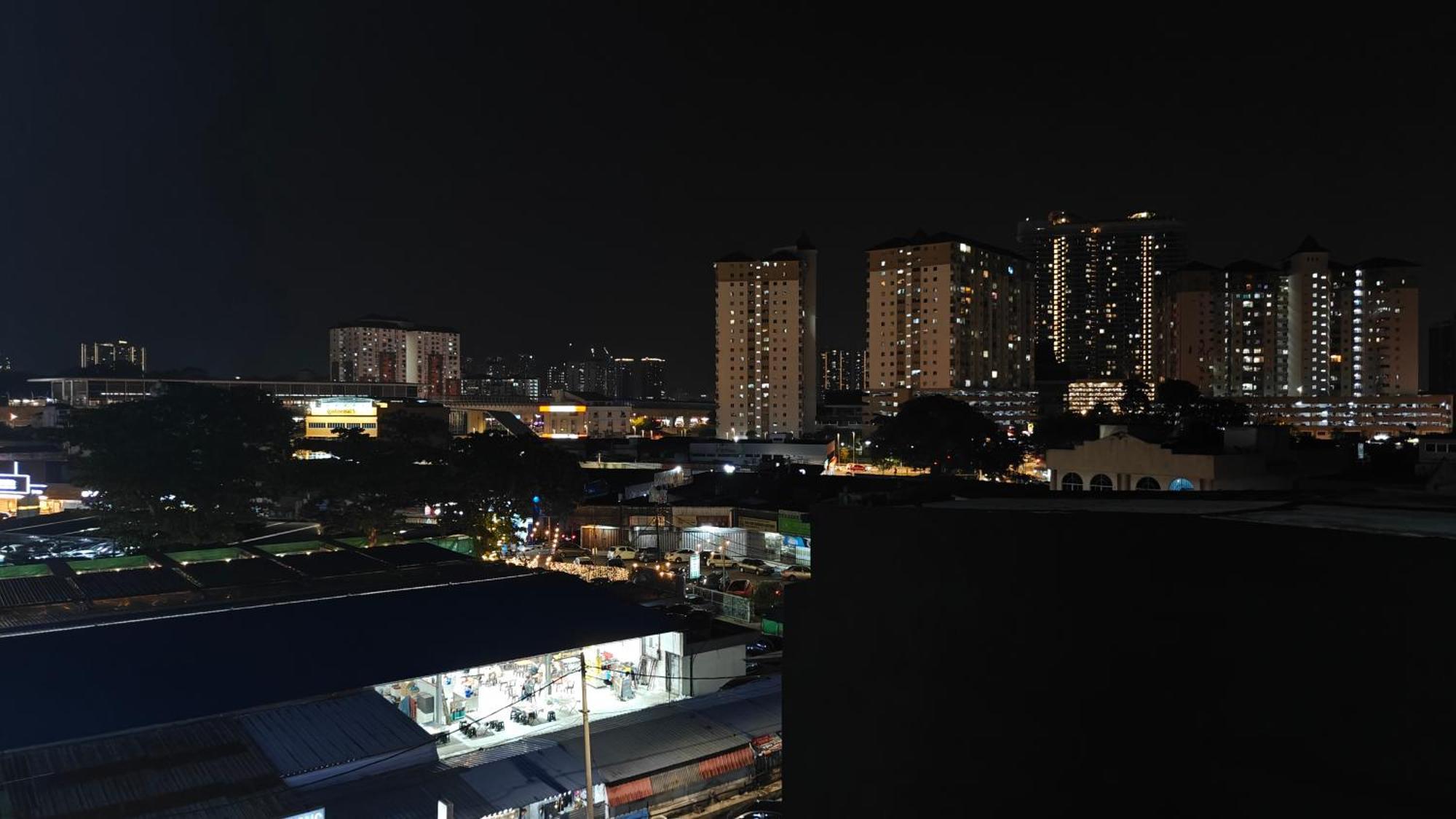 Weiss Hotels Kepong Baru Kampong Jawa Tengah Exterior foto